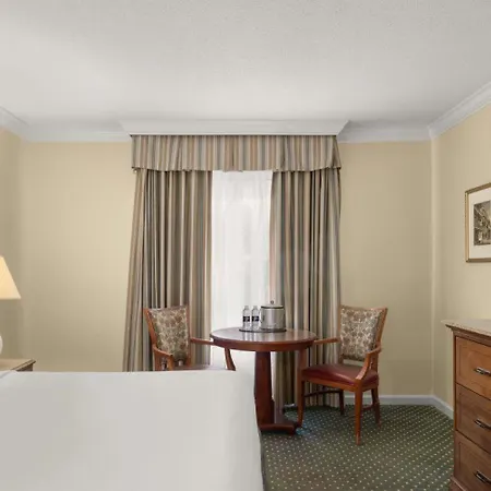 Maison Dupuy Hotel New Orleans Exterior photo